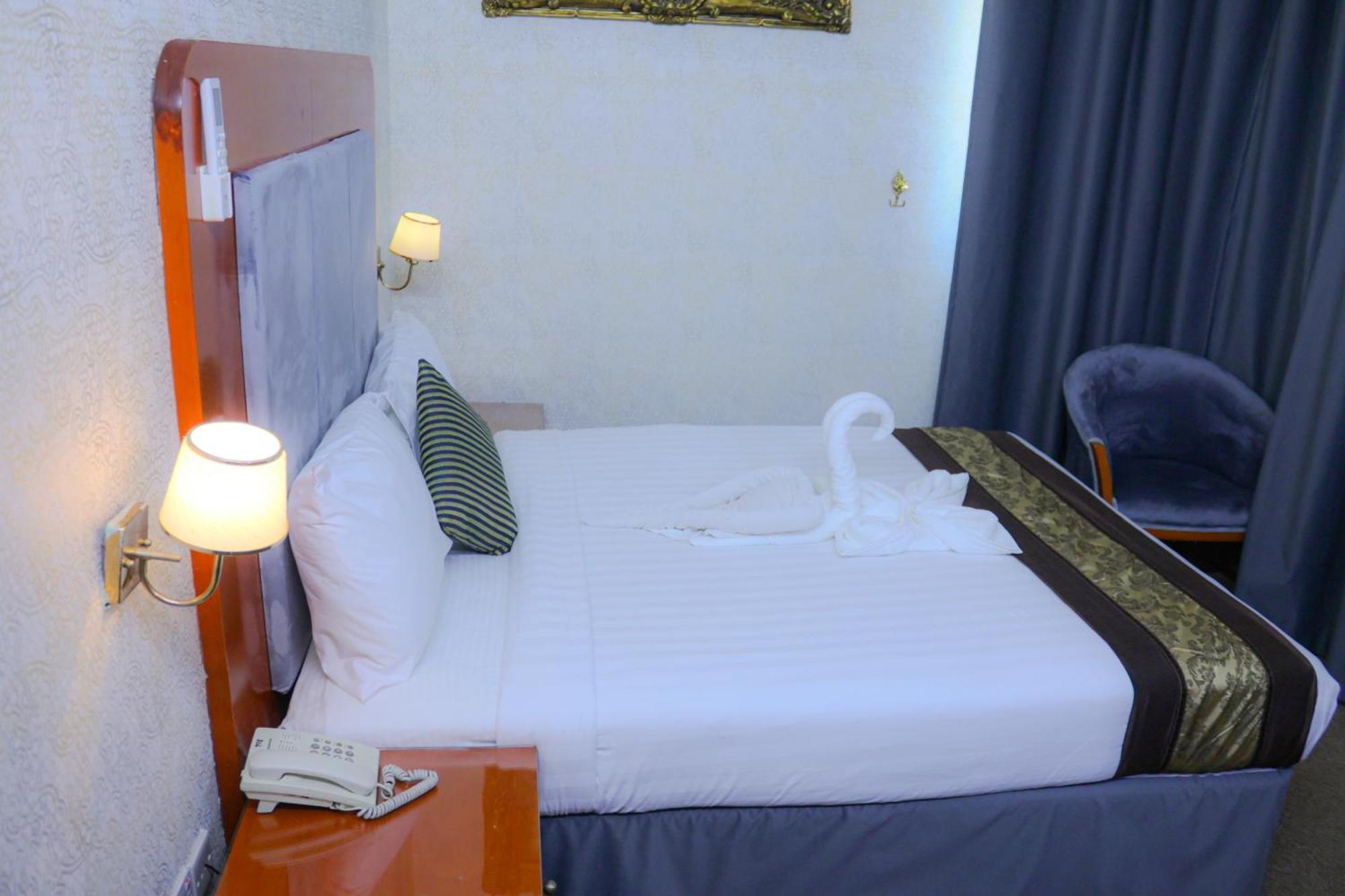 Boonmax Hotel Дубай Екстер'єр фото