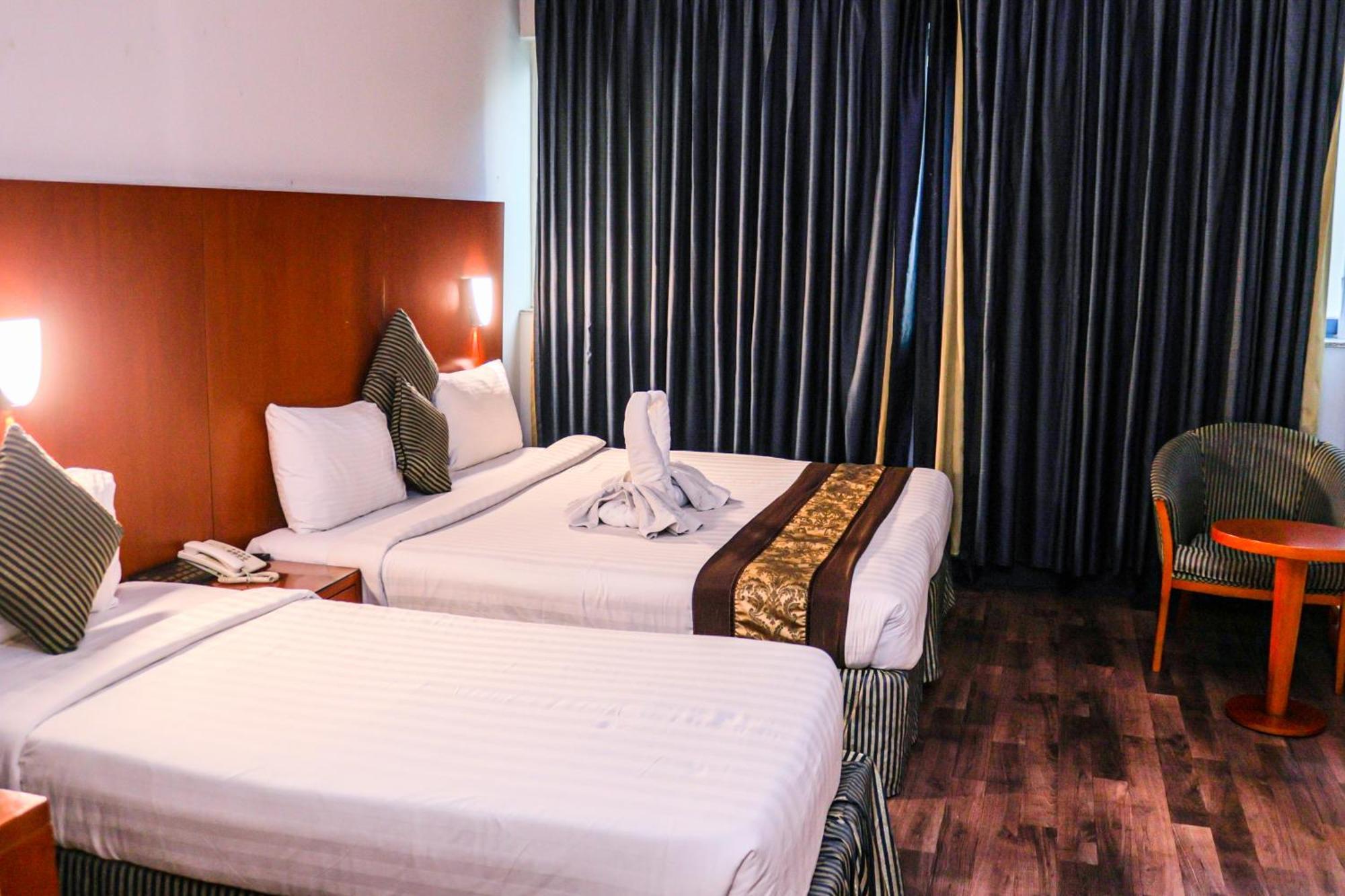 Boonmax Hotel Дубай Екстер'єр фото