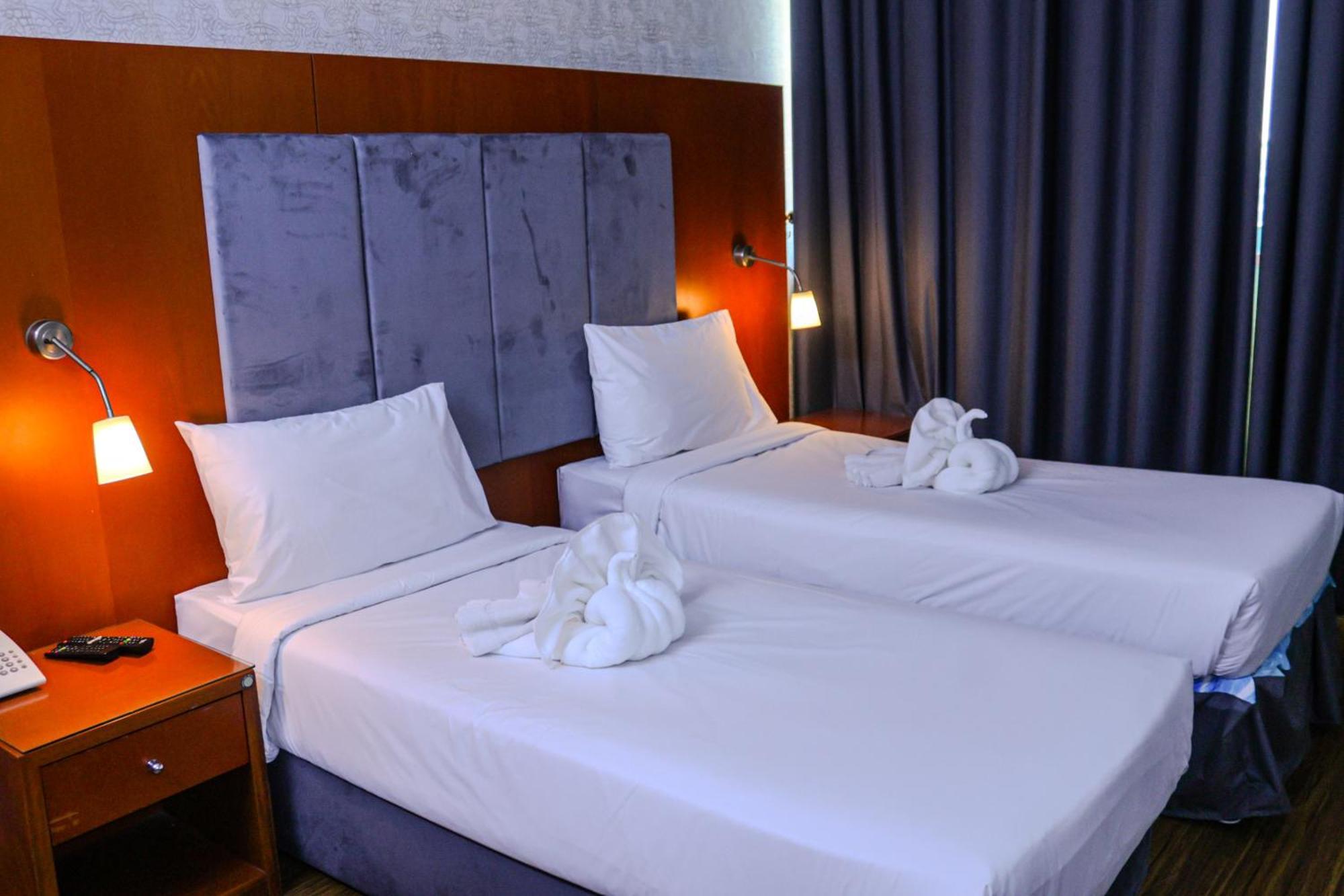 Boonmax Hotel Дубай Екстер'єр фото