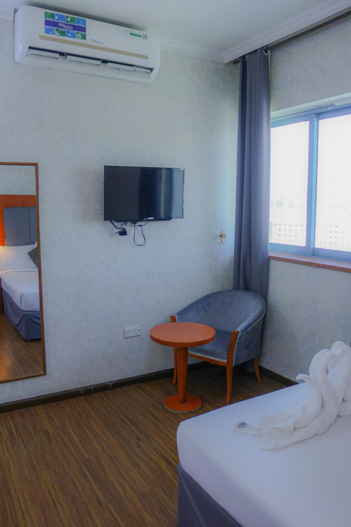 Boonmax Hotel Дубай Екстер'єр фото