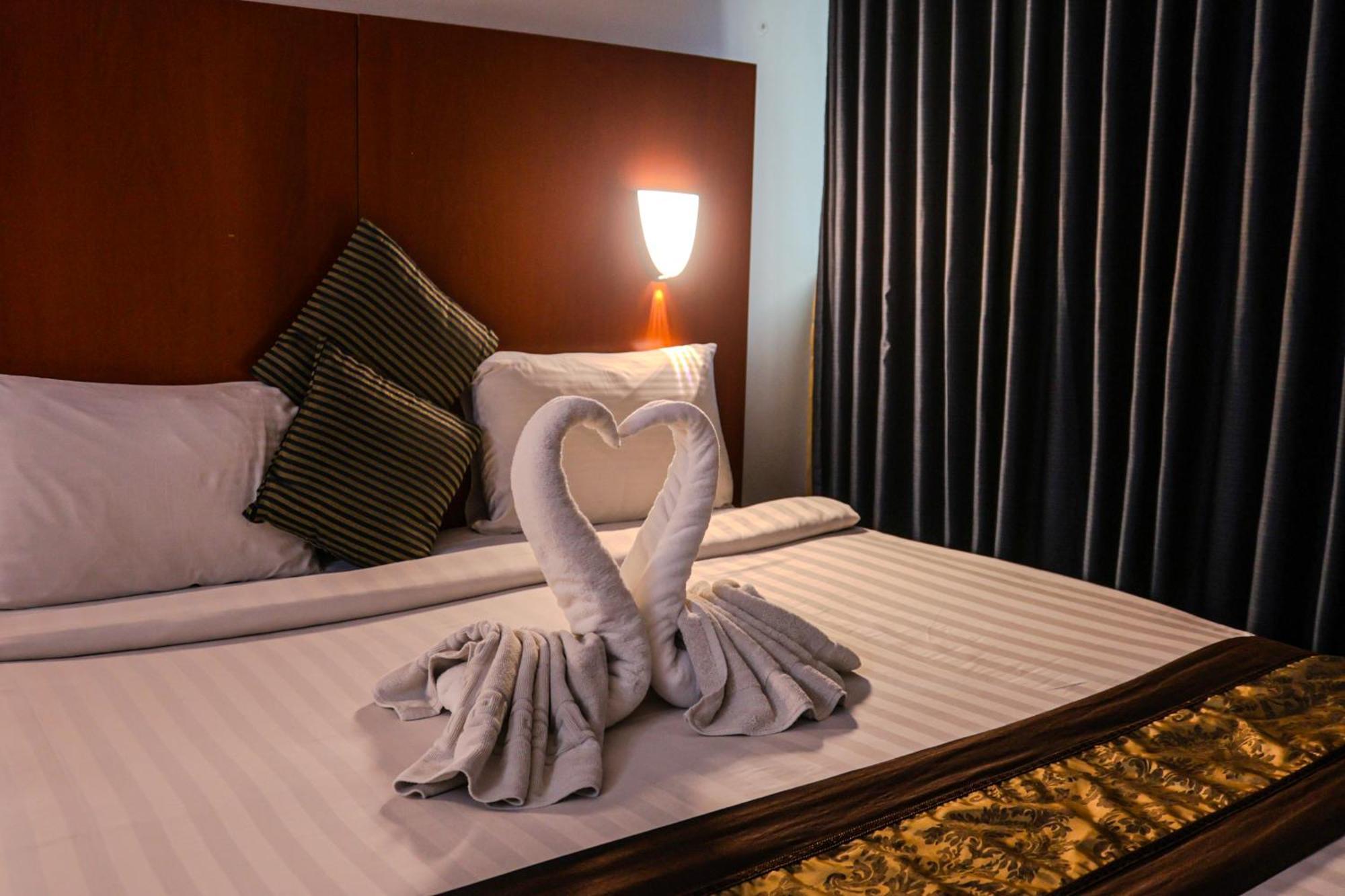 Boonmax Hotel Дубай Екстер'єр фото